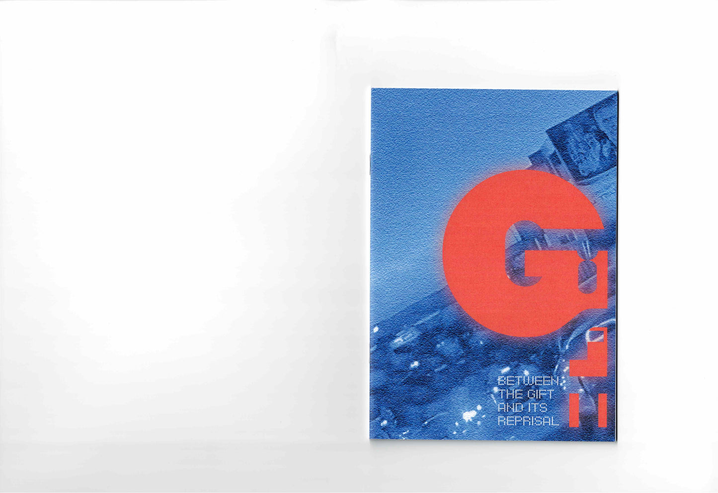 Between the Gift and its Reprisal